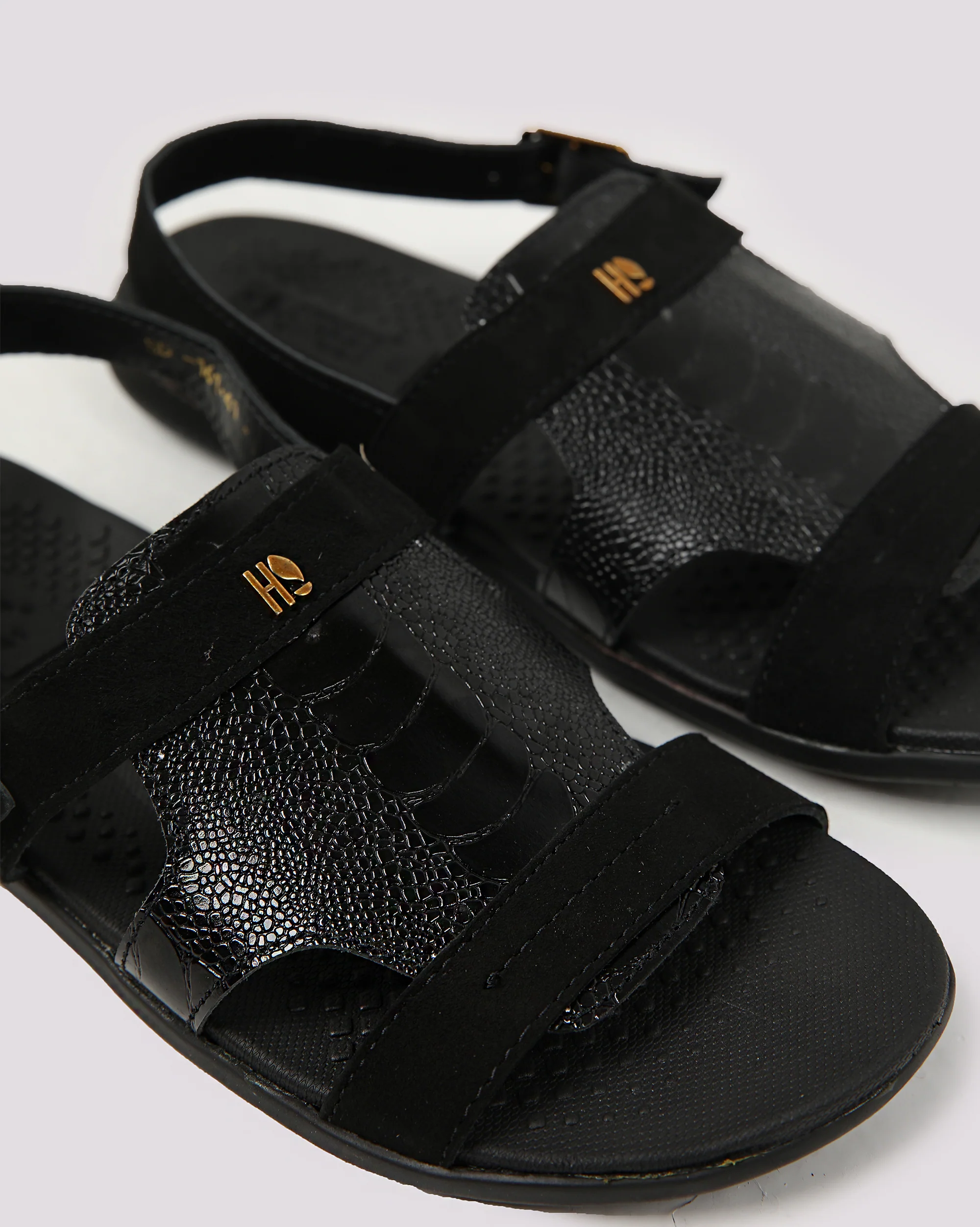 Black Crock Textured Sandal - Image 4
