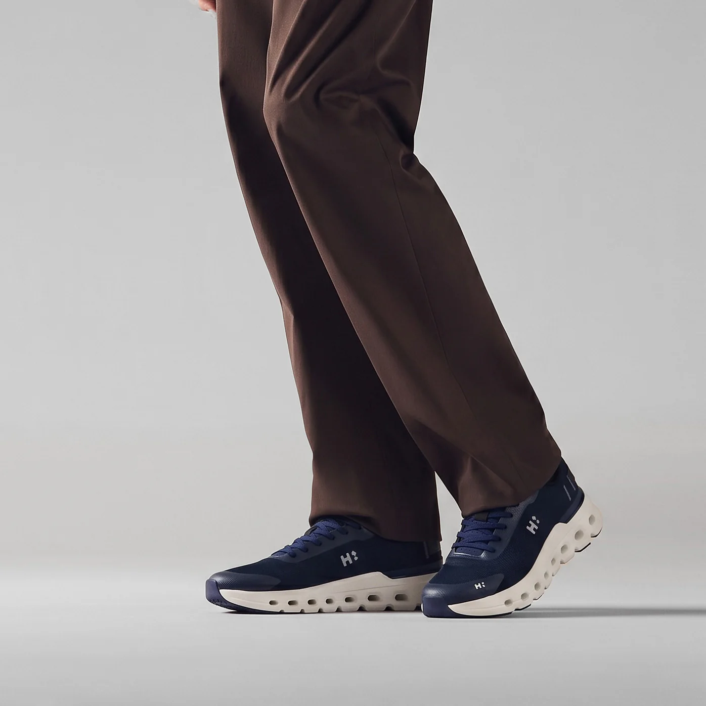 ULTRA CUSHIONING TECH SHOES - Image 2