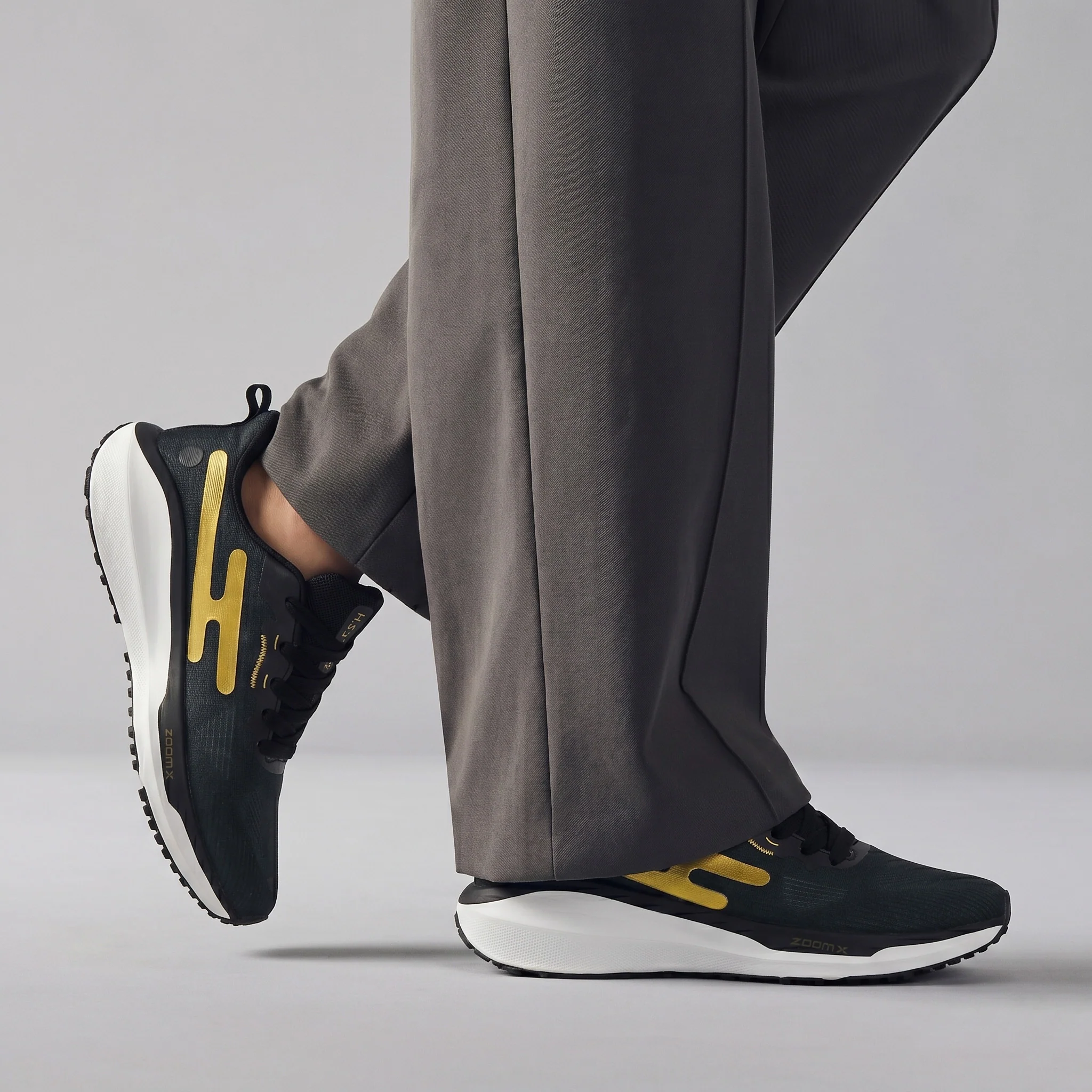 BLACK MEMORY TECH TRAINER - Image 2