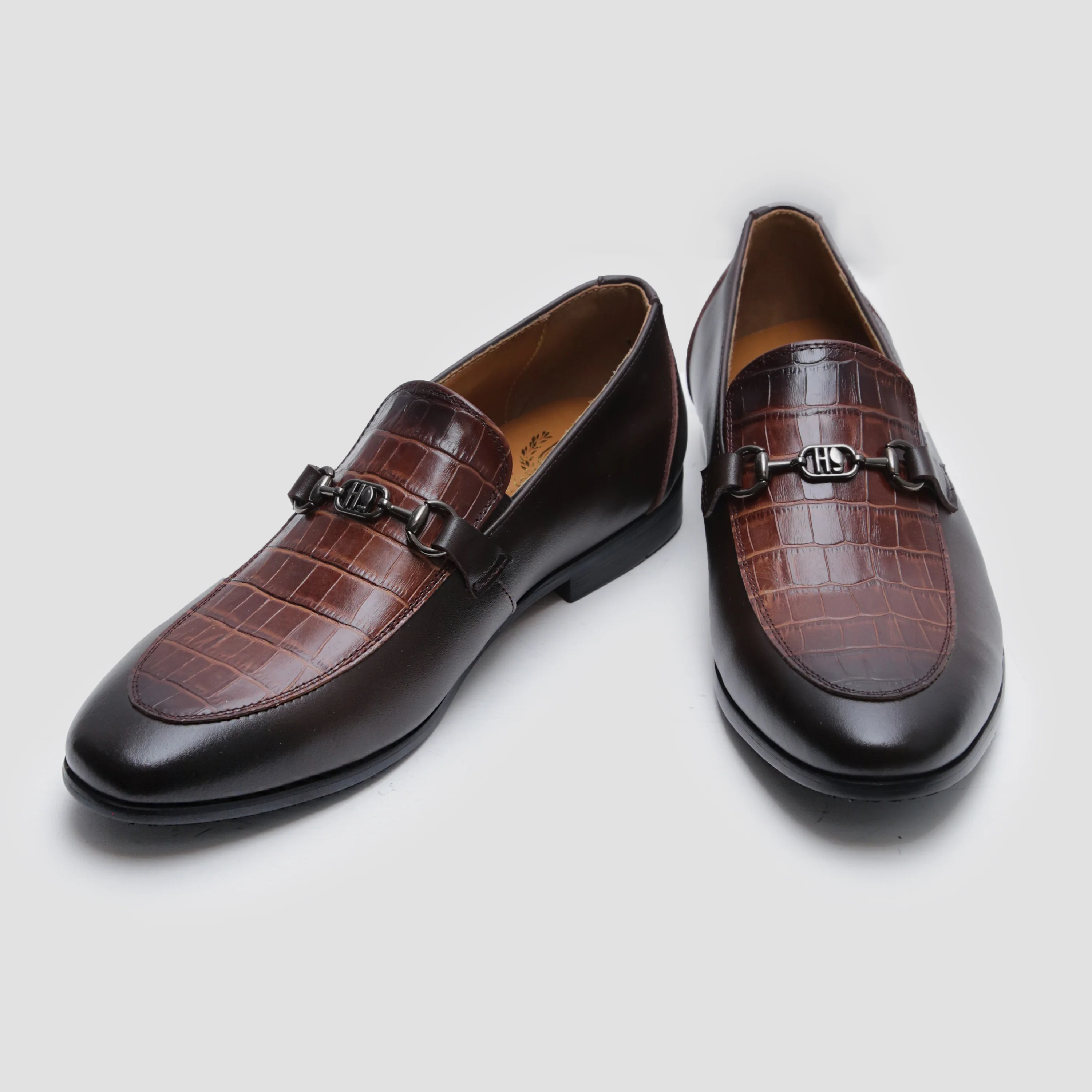 MULTI LEATHER EMBOSSED SHOES - Image 3