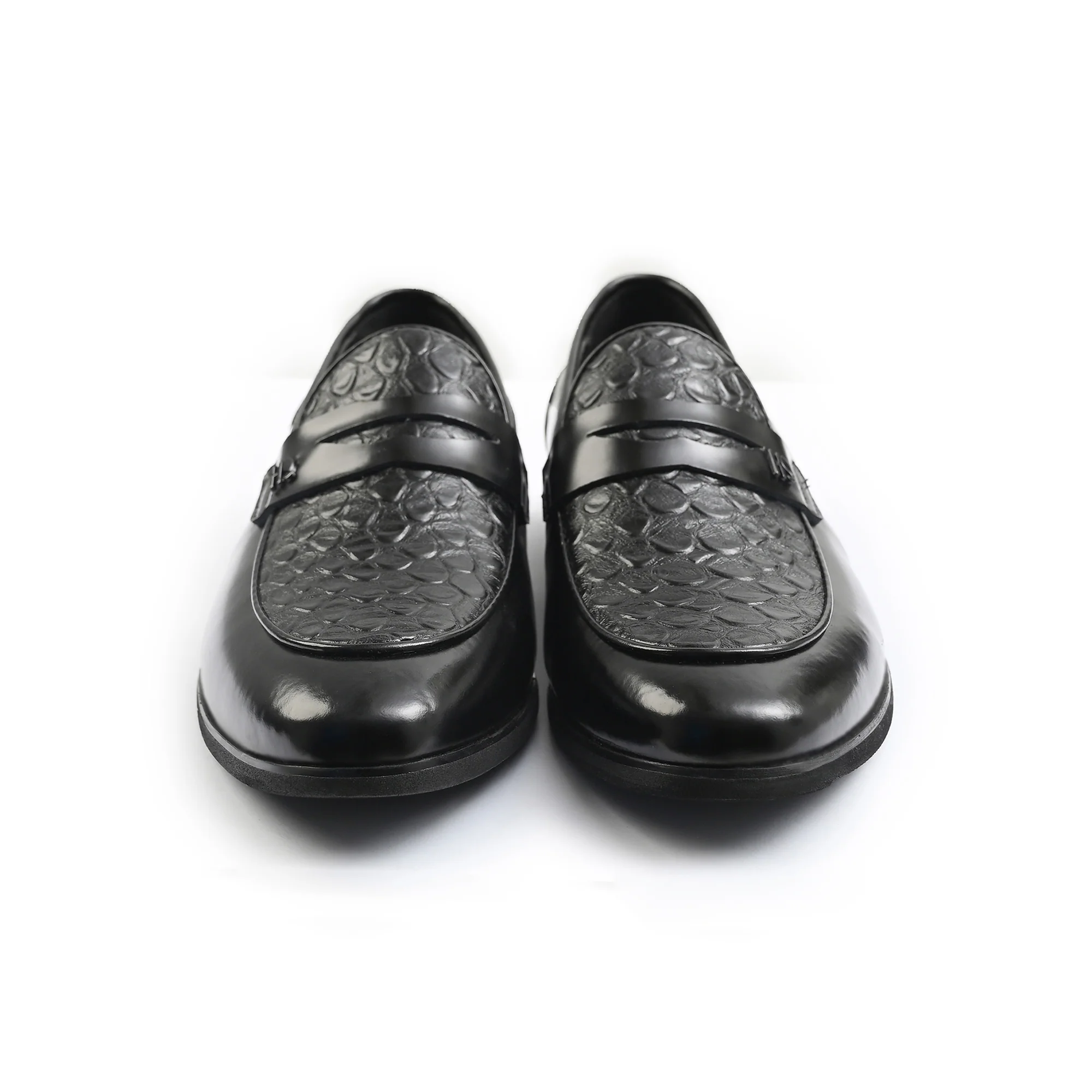 BLACK TEXTURED VAMP SHOES - Image 2