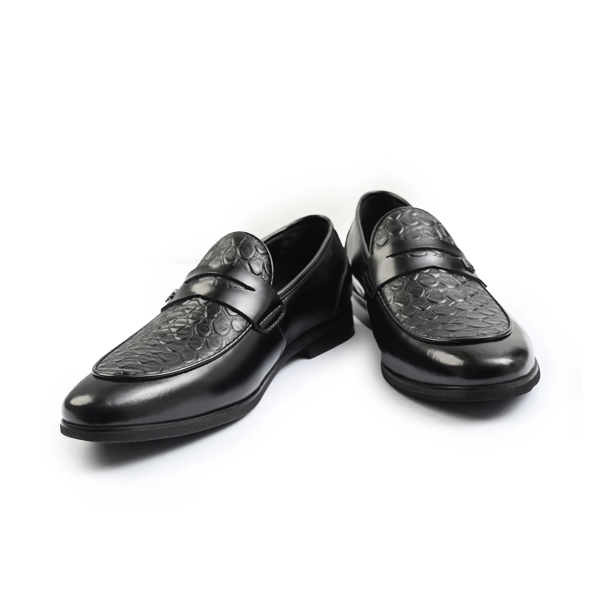 BLACK TEXTURED VAMP SHOES - Image 4