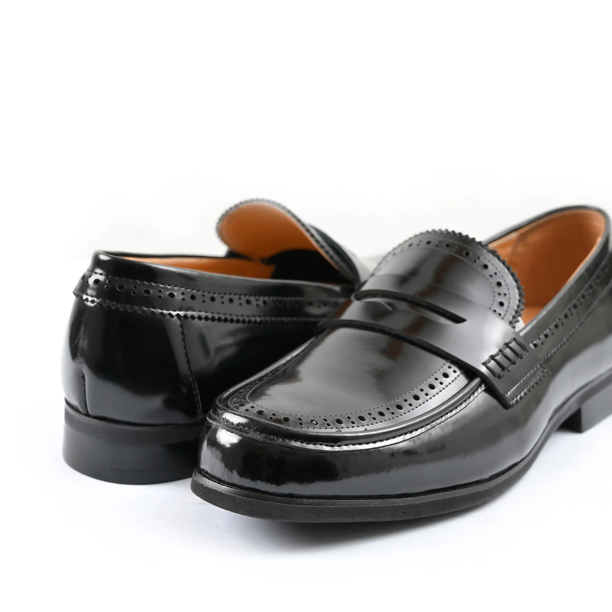 BLACK PATENT SHOES - Image 4