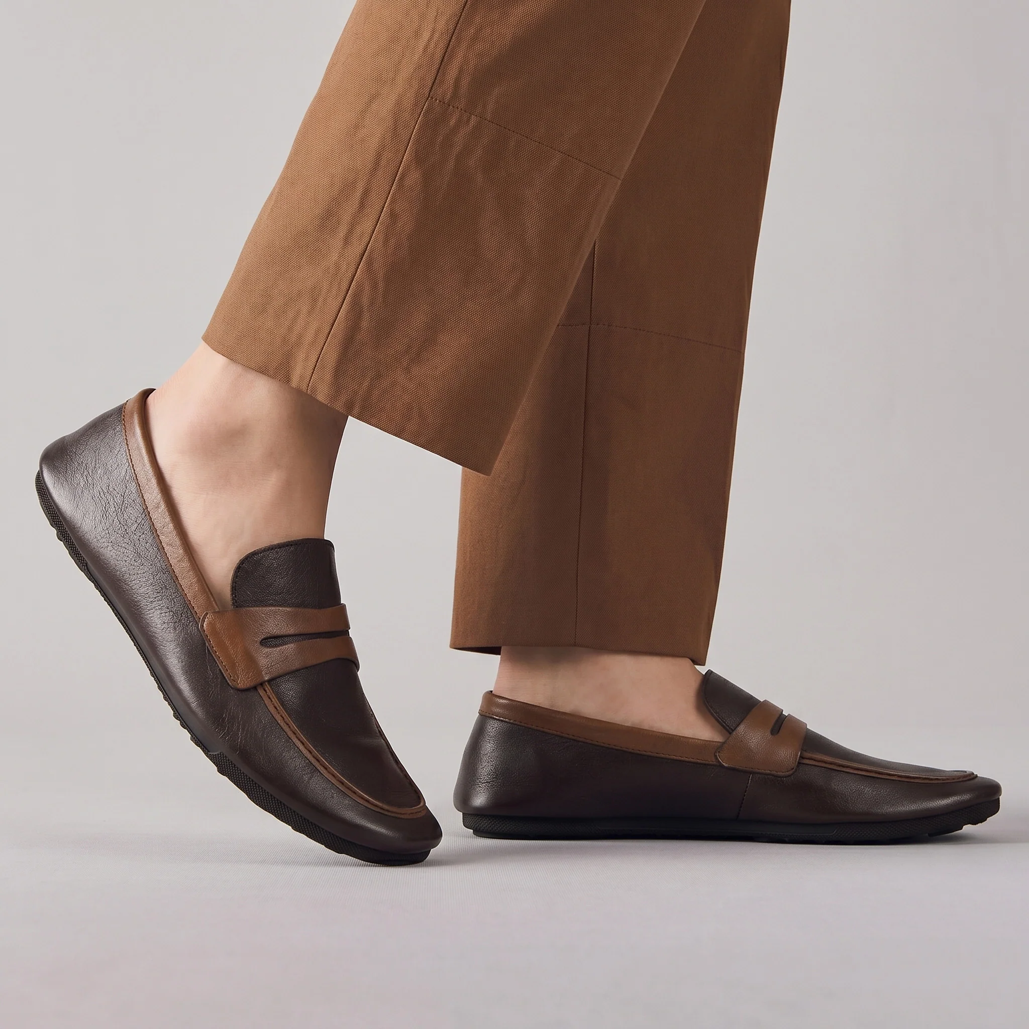 SHEEP LEATHER CONTRAST TIE SHOE - Image 2