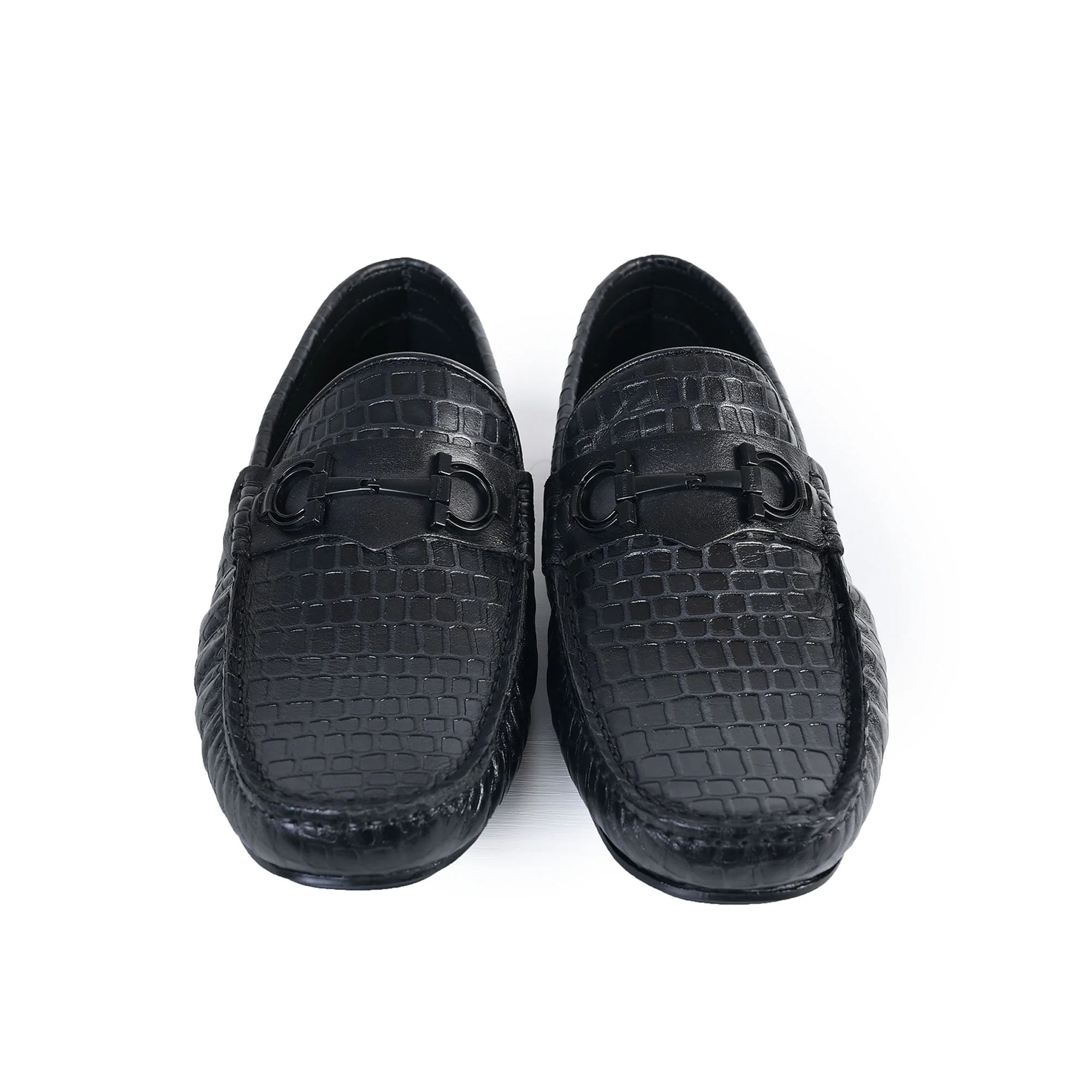 TEXTURED LOFFER WITH BUCKLE - Image 2