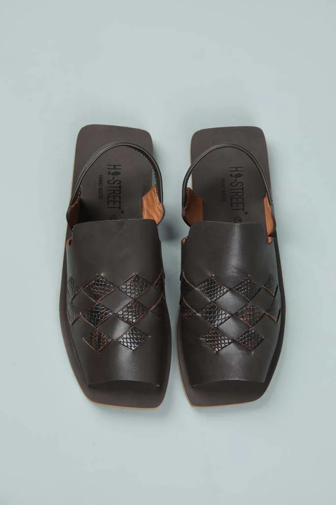 Stylish Textured Sandal - Image 3
